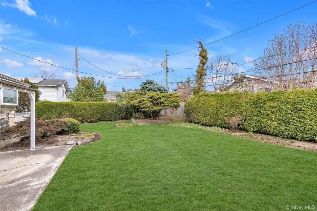 904 Park Lane Valley Stream NY 11581