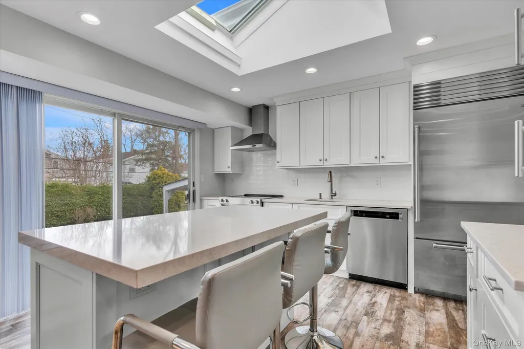 904 Park Lane Valley Stream NY 11581