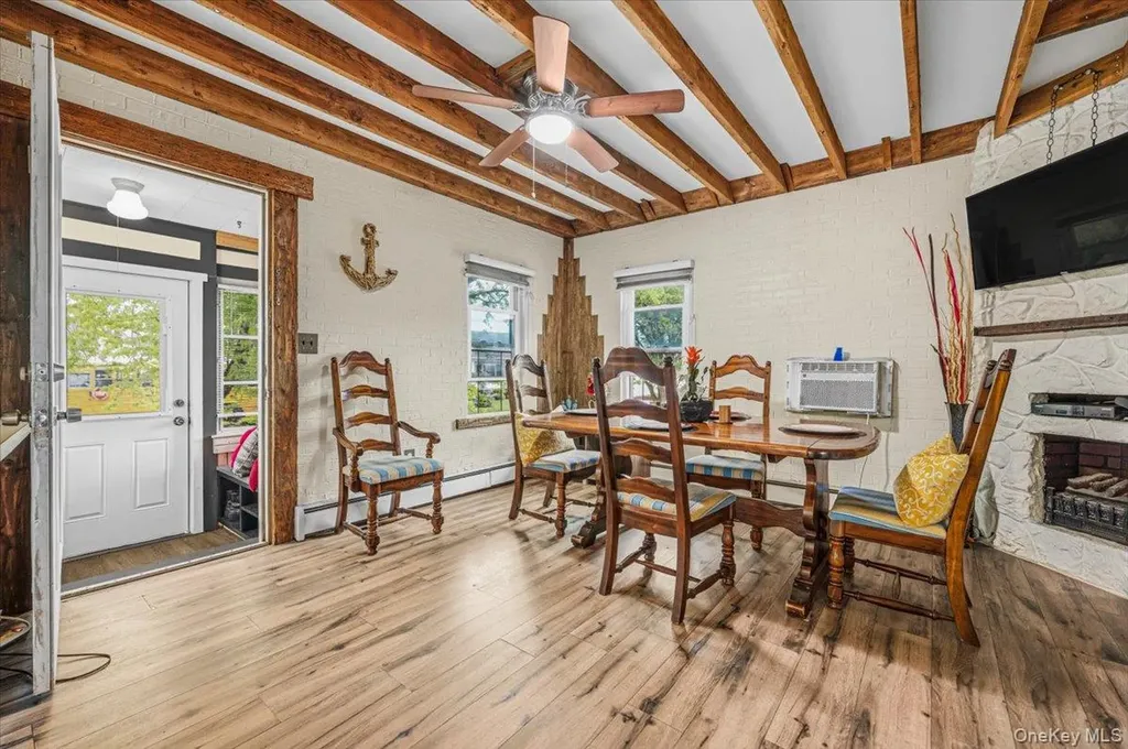 111 Ray Street Freeport NY 11520