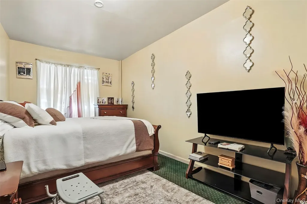 425 N Terrace Avenue Mount Vernon NY 10552