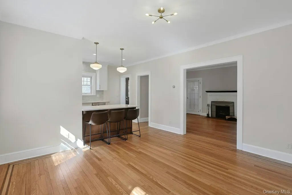 10 Robins Road New Rochelle NY 10801
