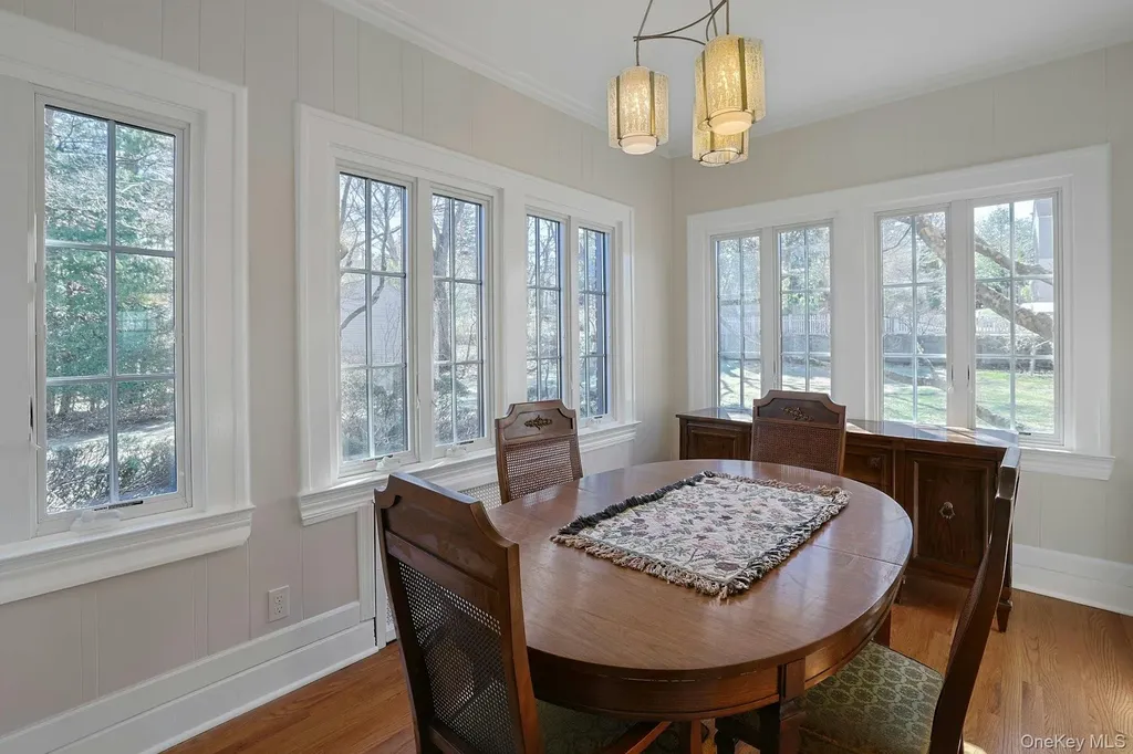 10 Robins Road New Rochelle NY 10801