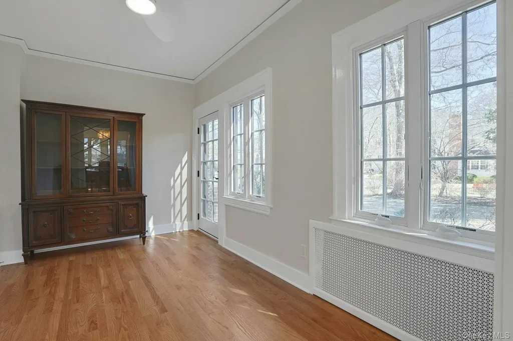 10 Robins Road New Rochelle NY 10801