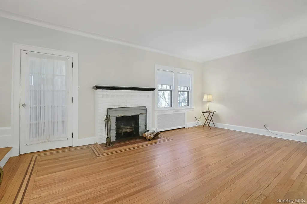 10 Robins Road New Rochelle NY 10801