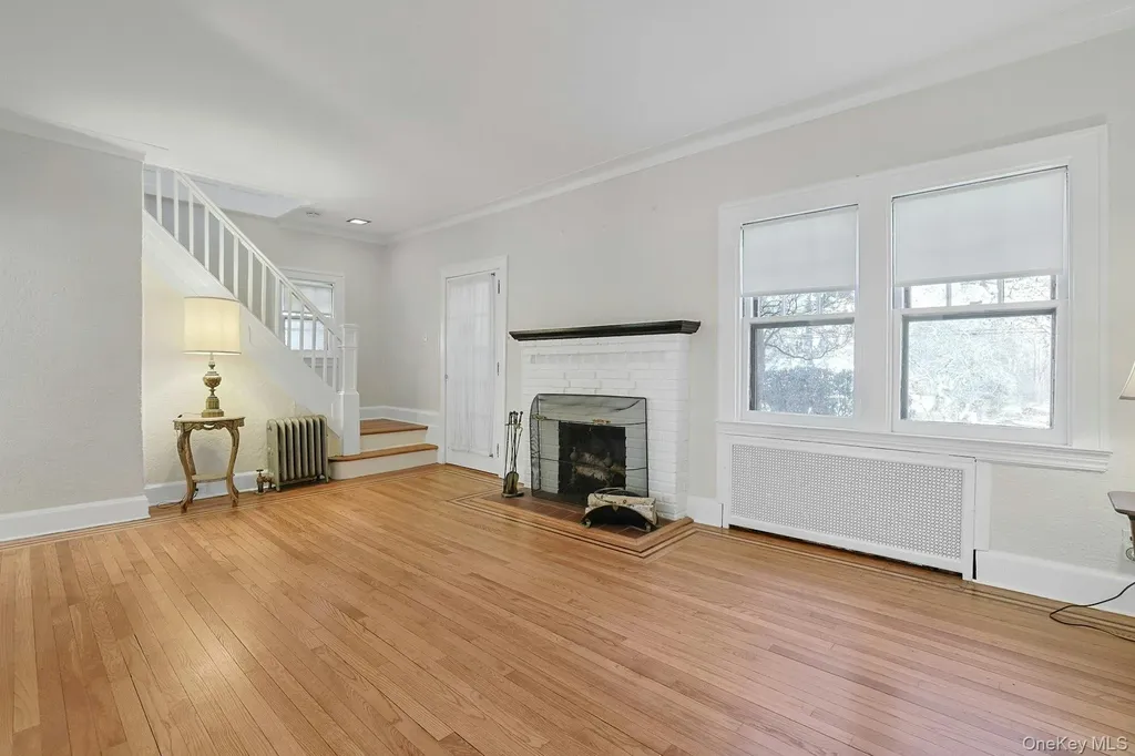 10 Robins Road New Rochelle NY 10801