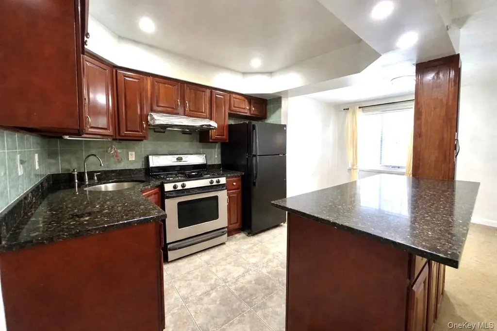 84-52 57th Avenue Elmhurst NY 11373