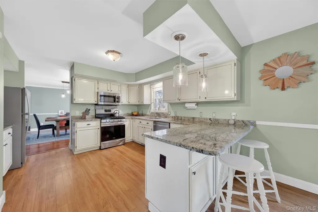 9 Megan Lane Campbell Hall NY 10916