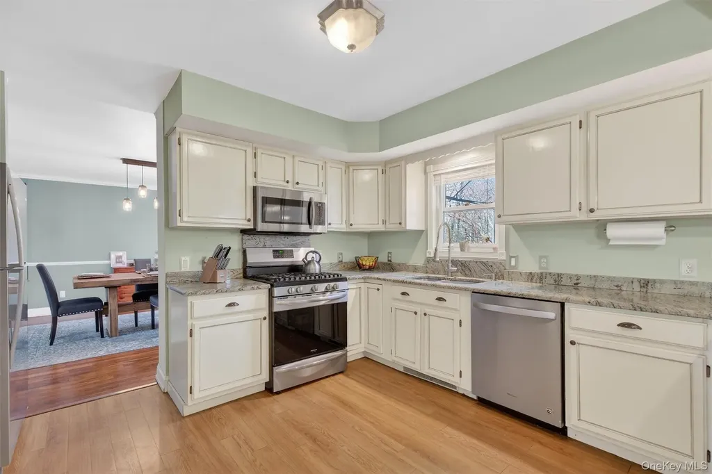 9 Megan Lane Campbell Hall NY 10916