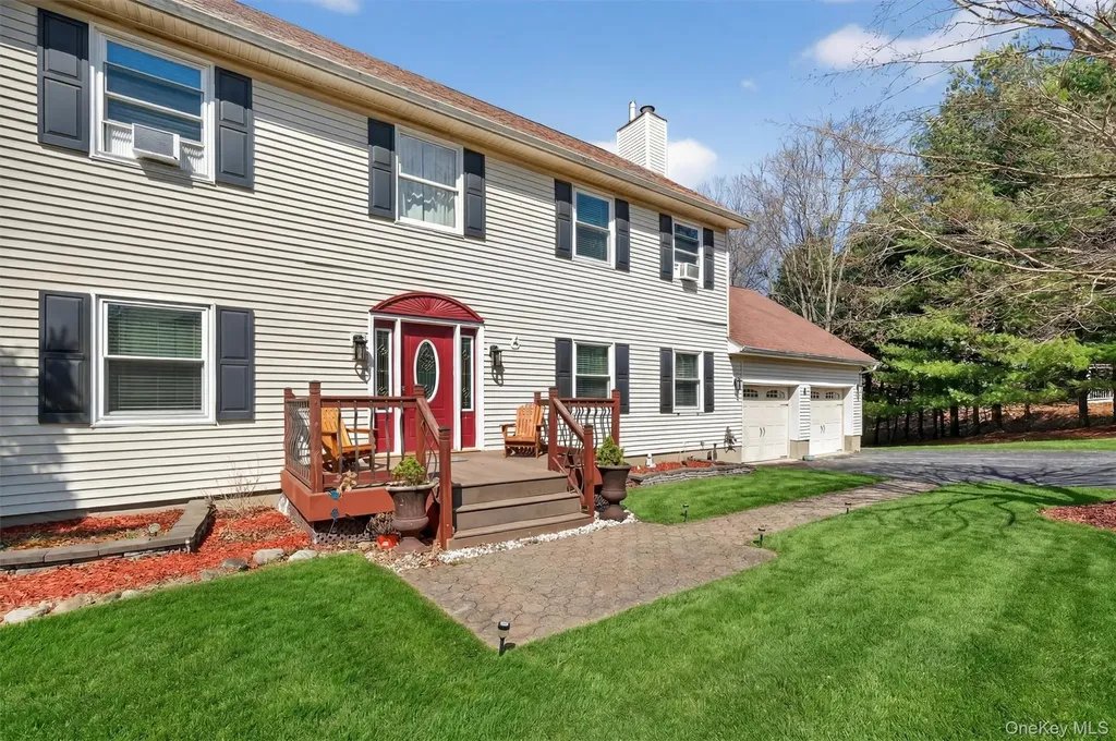 9 Megan Lane Campbell Hall NY 10916