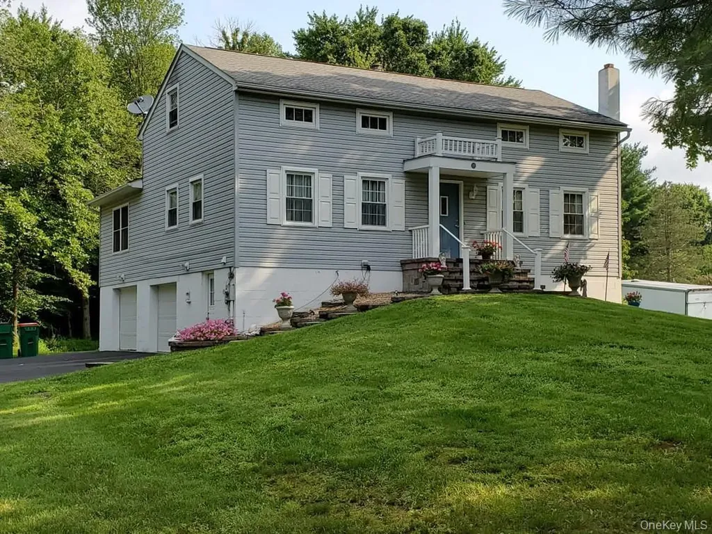 29 Tina Lane Hopewell Junction NY 12533