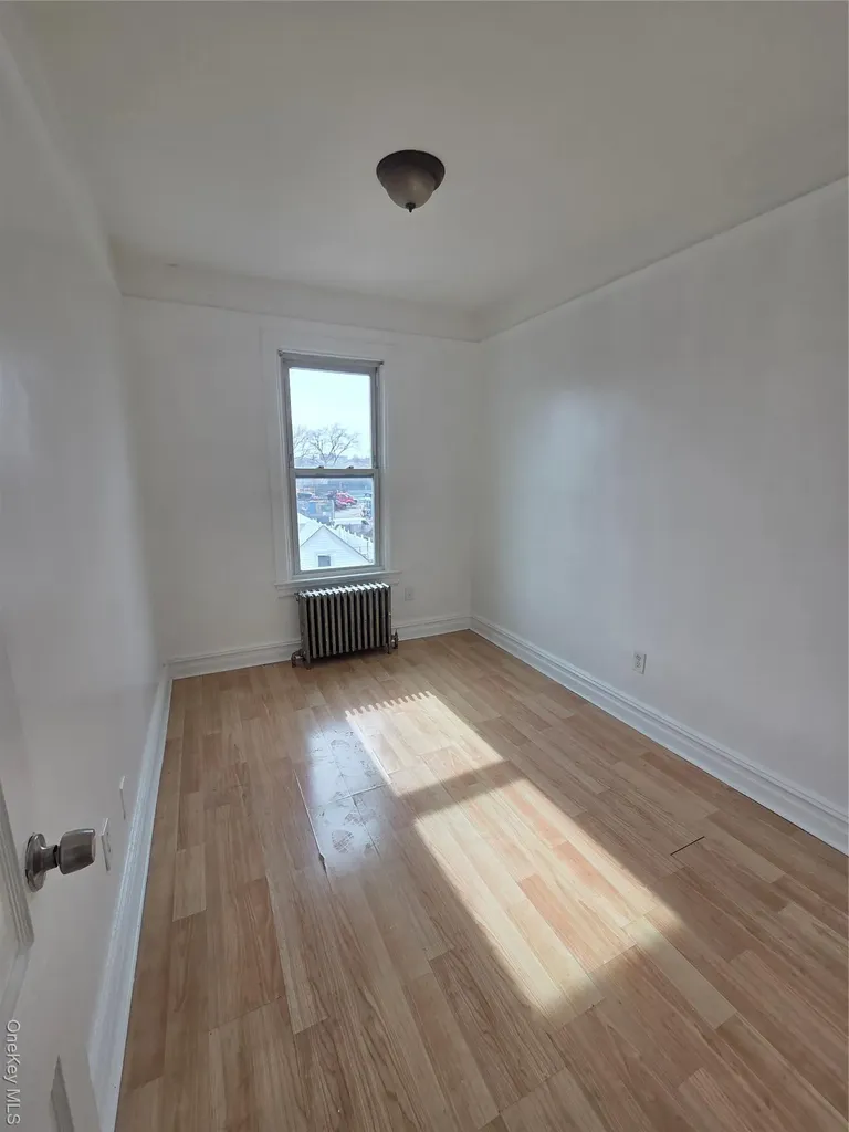 3561 Ropes Avenue Bronx NY 10475