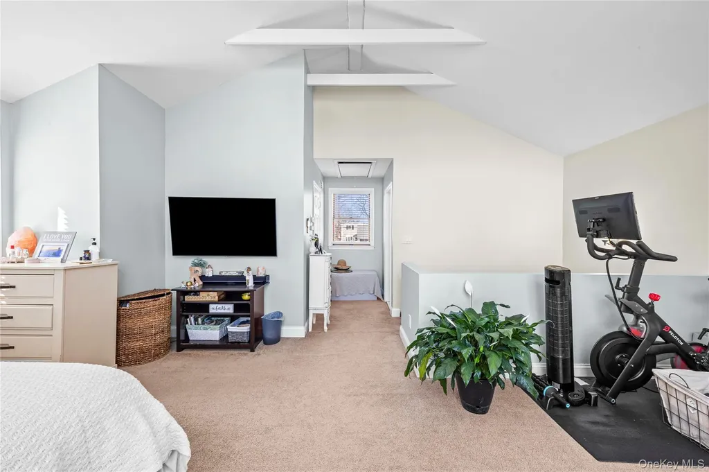 1534 12th Street West Babylon NY 11704