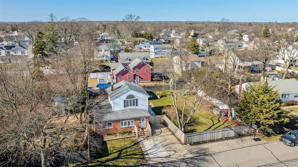 1534 12th Street West Babylon NY 11704