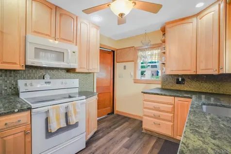 4 Crestwood Boulevard Poughkeepsie NY 12603