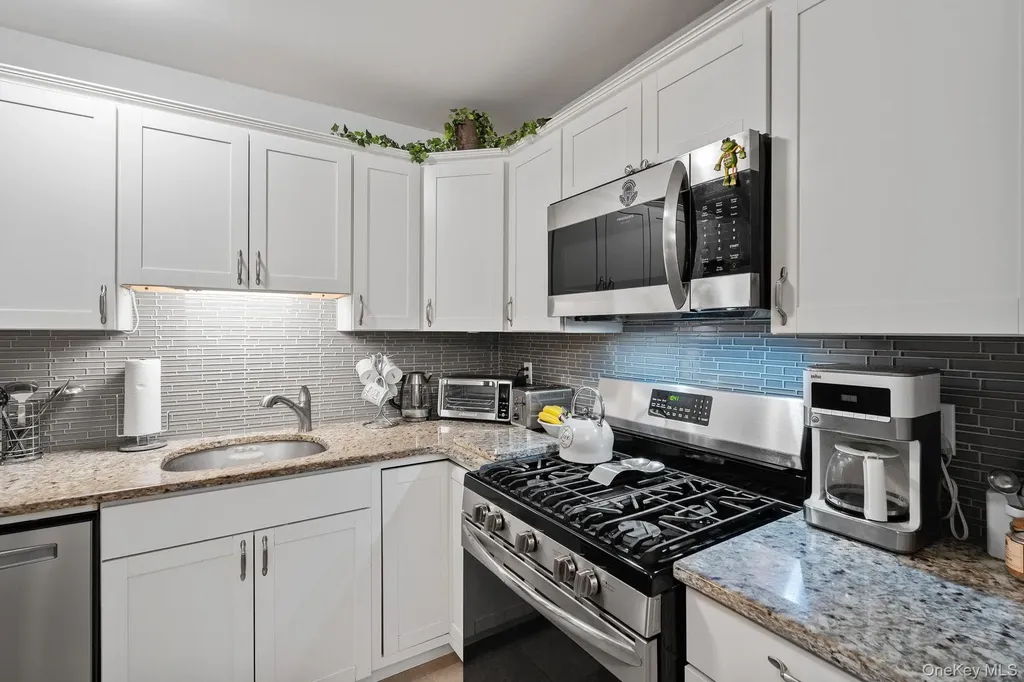 12 Field Court Fishkill NY 12524