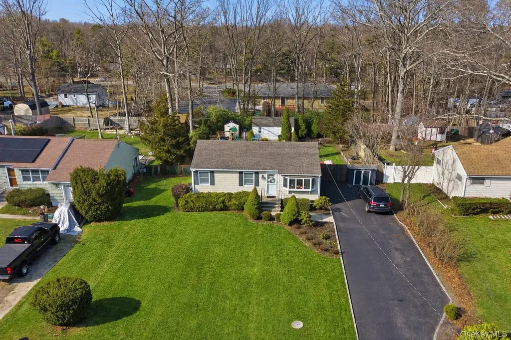 9 Fox Lane Shoreham NY 11786