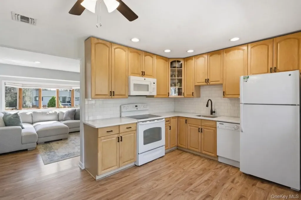 9 Fox Lane Shoreham NY 11786
