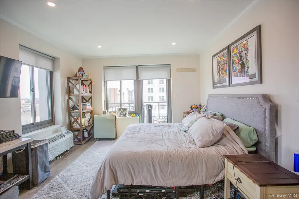 100 W Broadway Long Beach NY 11561
