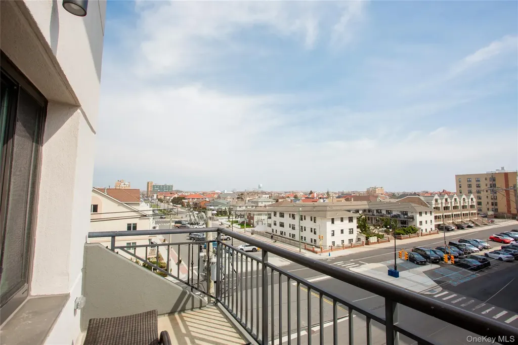 100 W Broadway Long Beach NY 11561
