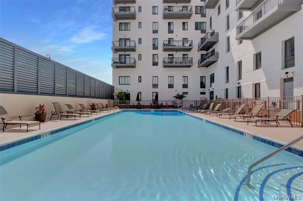 100 W Broadway Long Beach NY 11561