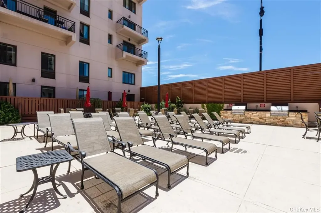 100 W Broadway Long Beach NY 11561