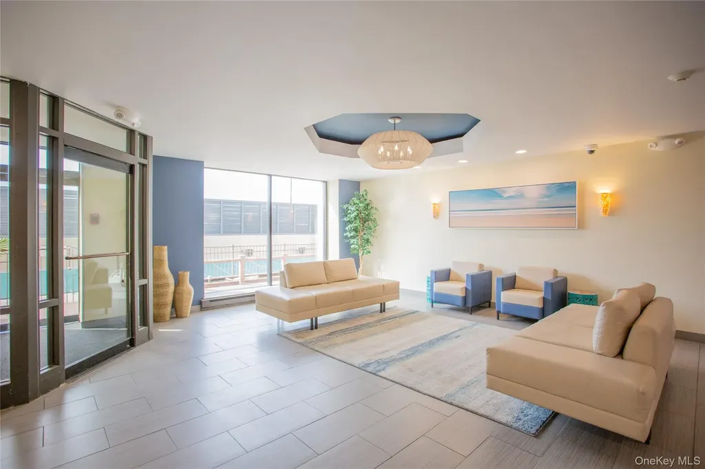 100 W Broadway Long Beach NY 11561
