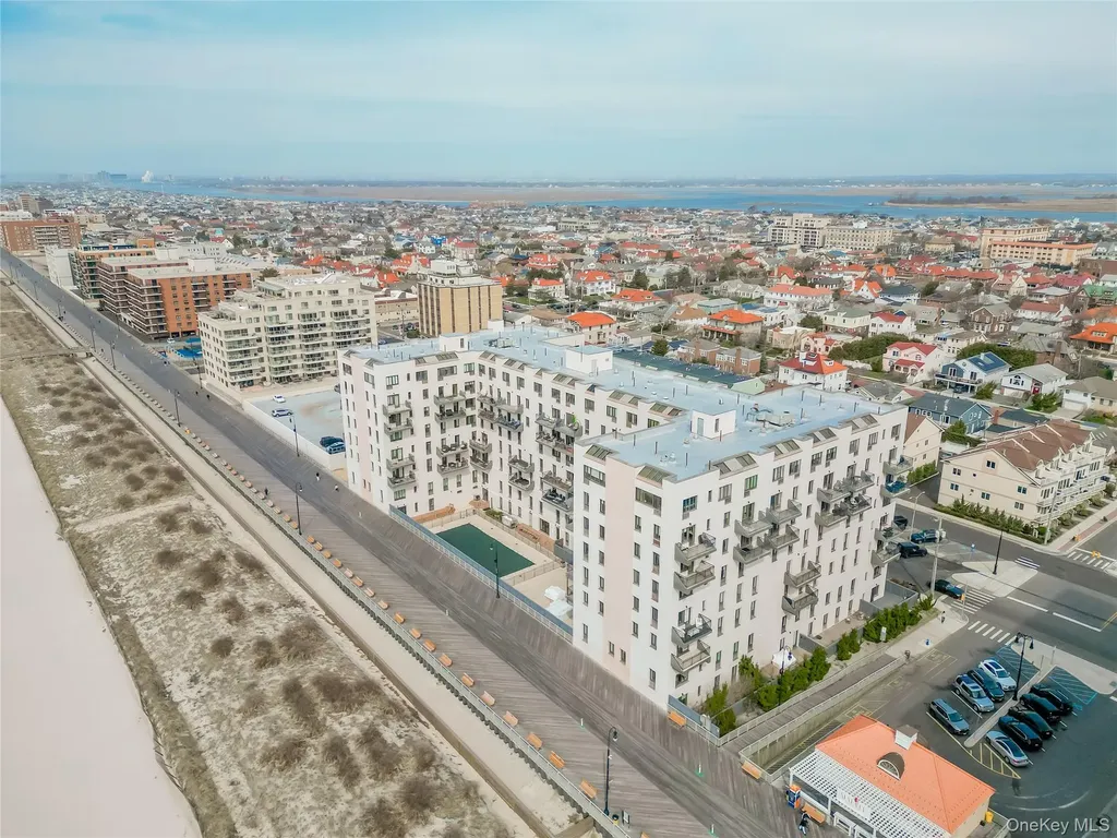 100 W Broadway Long Beach NY 11561