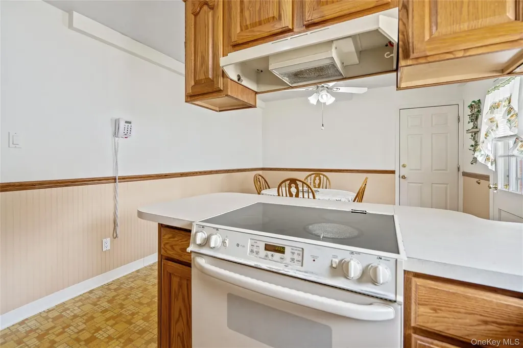 226 W 18th Street Deer Park NY 11729