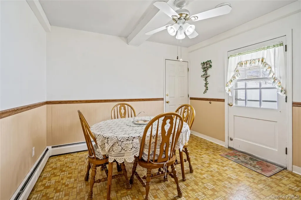 226 W 18th Street Deer Park NY 11729
