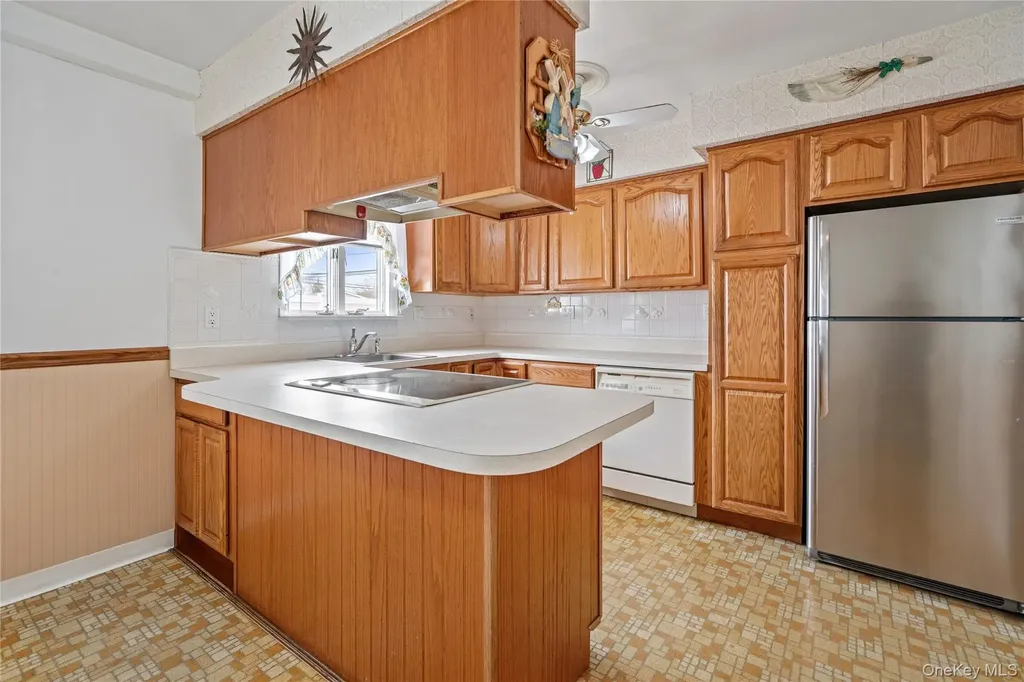226 W 18th Street Deer Park NY 11729