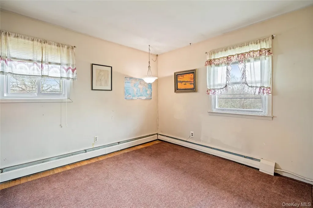 226 W 18th Street Deer Park NY 11729