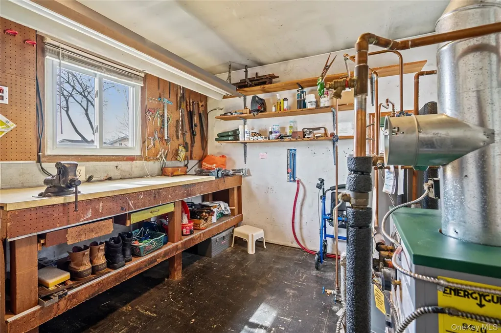 226 W 18th Street Deer Park NY 11729