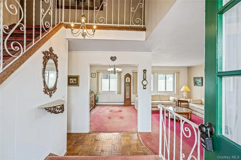 226 W 18th Street Deer Park NY 11729
