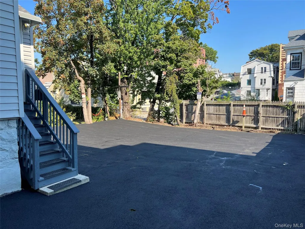 29 Saint Andrews Place Yonkers NY 10705