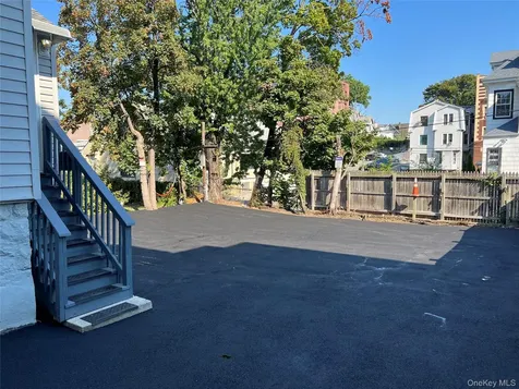 29 Saint Andrews Place Yonkers NY 10705