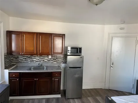 29 Saint Andrews Place Yonkers NY 10705