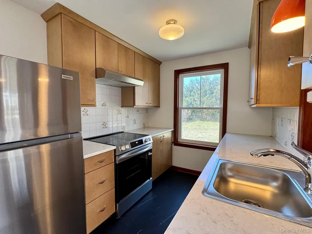 34 Union Avenue Patchogue NY 11772