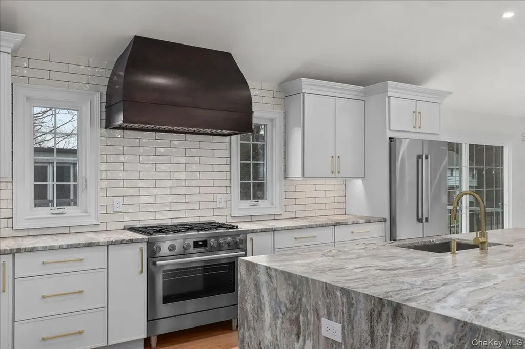 2 Willa Way Eastchester NY 10709