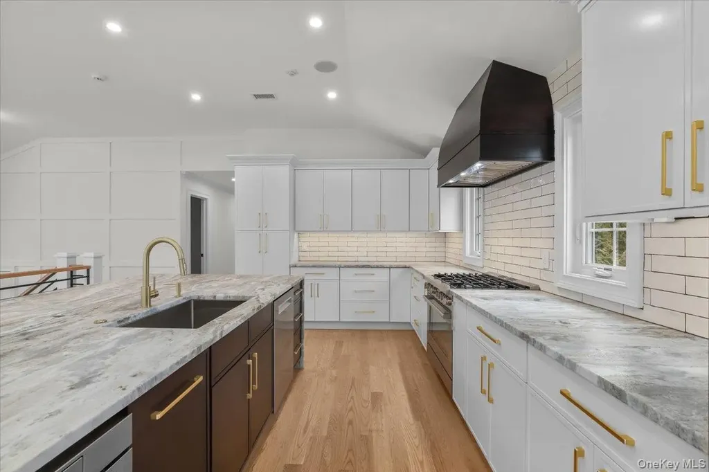 2 Willa Way Eastchester NY 10709