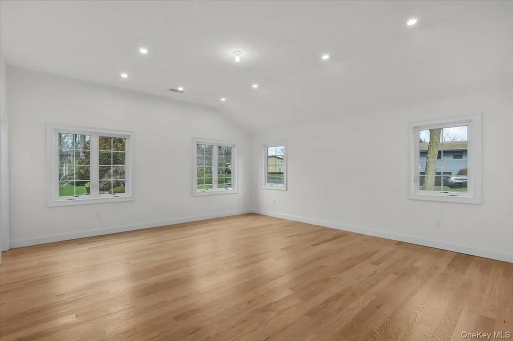 2 Willa Way Eastchester NY 10709