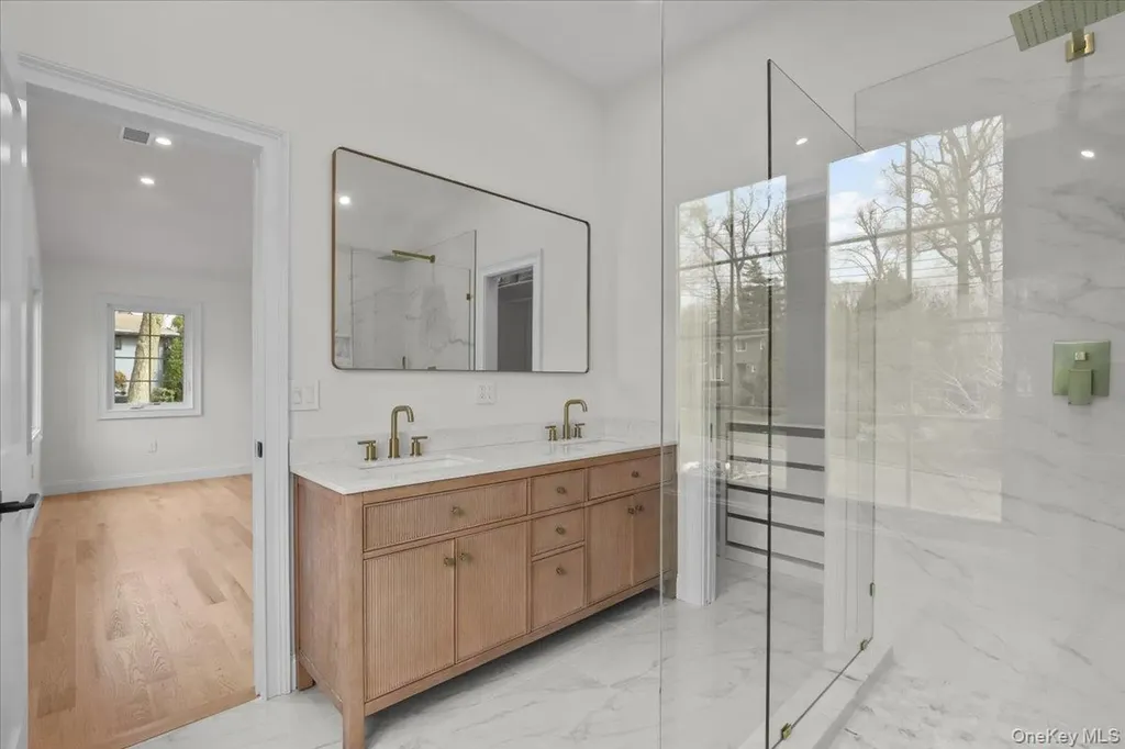 2 Willa Way Eastchester NY 10709