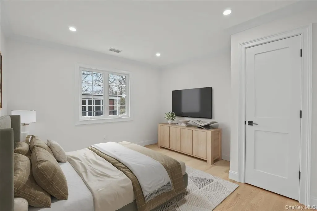 2 Willa Way Eastchester NY 10709