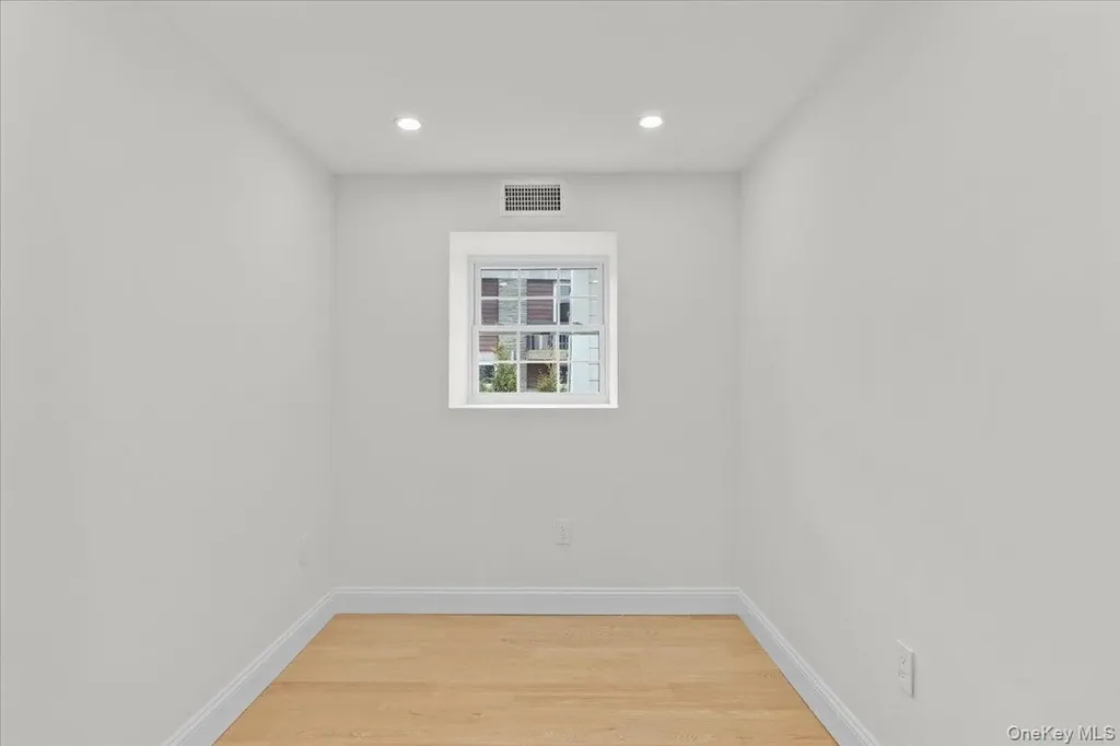 2 Willa Way Eastchester NY 10709