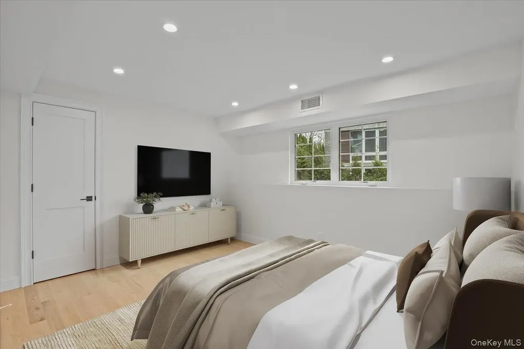 2 Willa Way Eastchester NY 10709