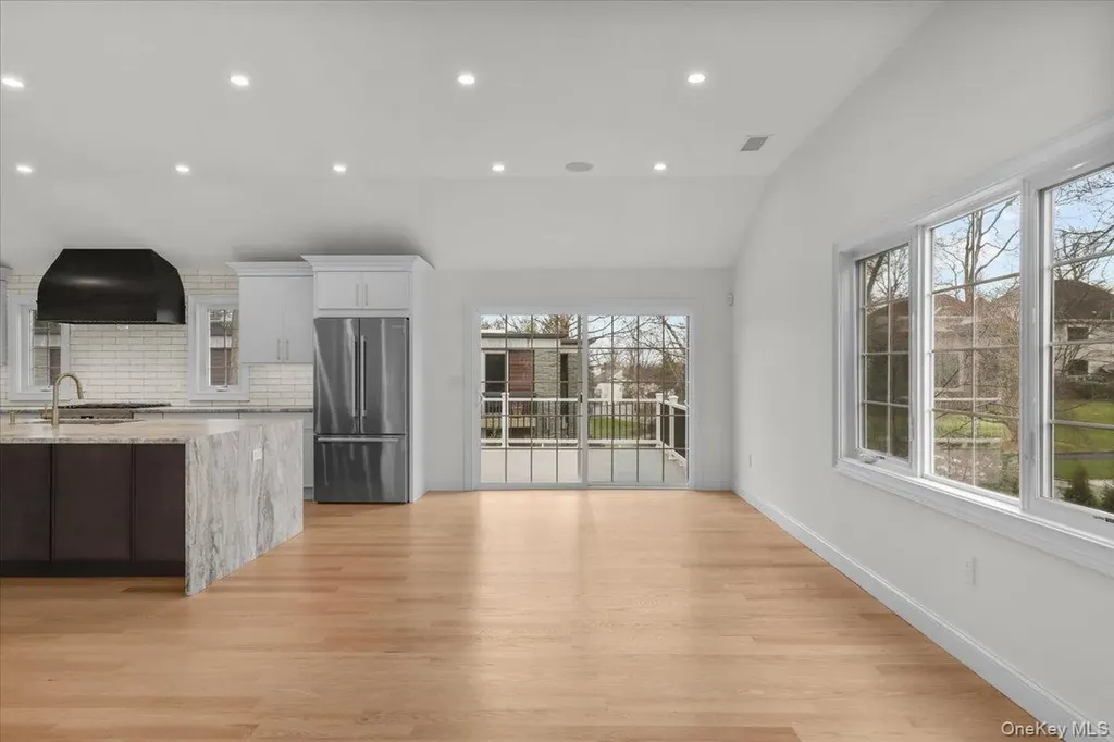 2 Willa Way Eastchester NY 10709