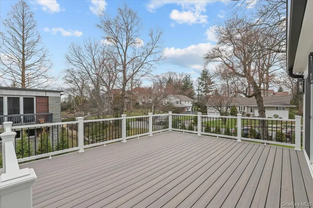 2 Willa Way Eastchester NY 10709