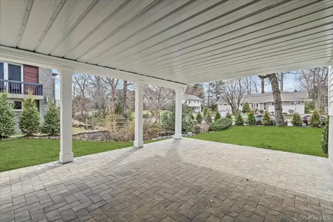 2 Willa Way Eastchester NY 10709
