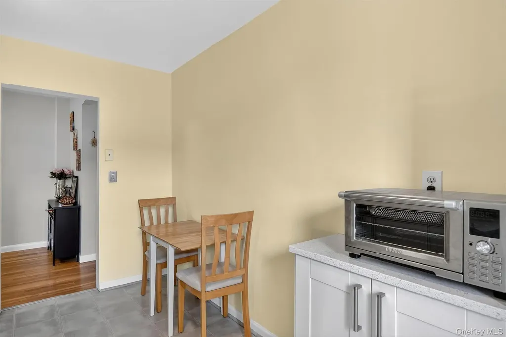 2 Windsor Terrace White Plains NY 10601