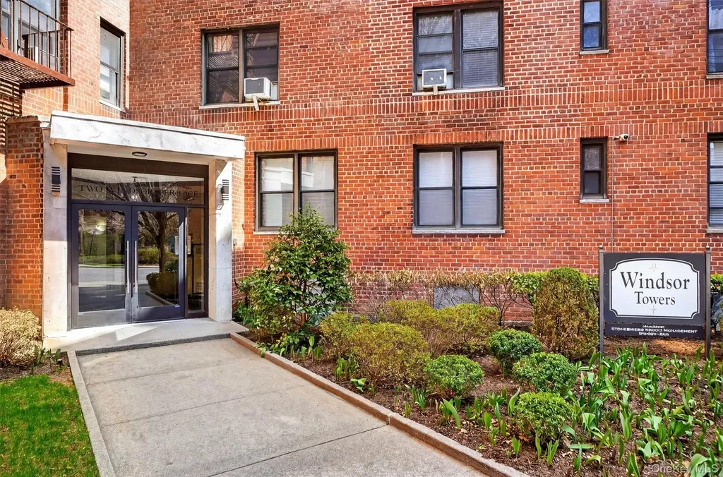 2 Windsor Terrace White Plains NY 10601
