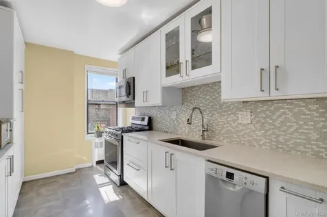 2 Windsor Terrace White Plains NY 10601
